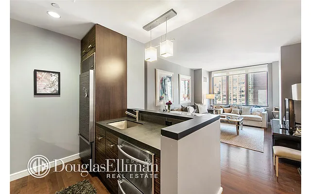Rented by Douglas Elliman | media 14