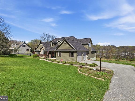 2nd image of 7340 Woodland Dr