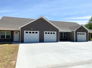 102 Meadow Ln UNIT A, Oak Grove, KY 42262