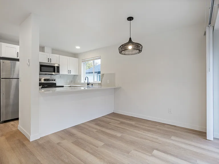 2140 SW Holden St #B3 — Photo 23