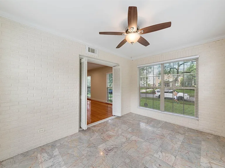 2343 Shakespeare St #1 — Photo 6