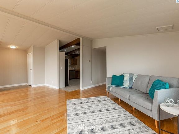 3rd image of 312 S Columbia Center Blvd Unit 101