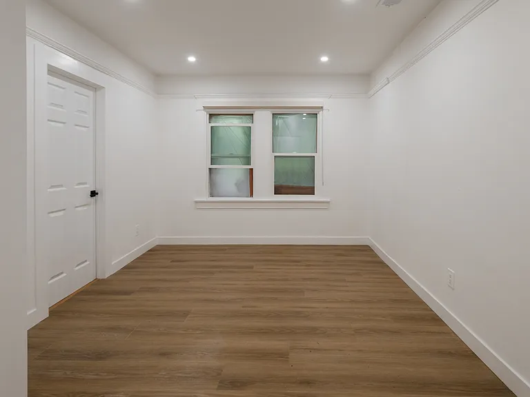 5729 Carlton Way #3/4 — Photo 12