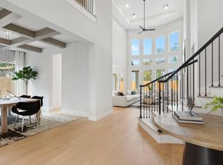 9320 Spring Branch Dr, Houston, TX 77080