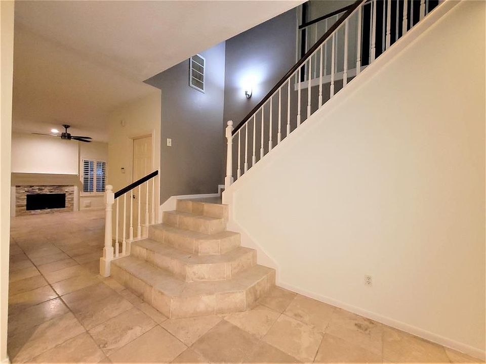 1st image of 7704 Thorncreek Way
