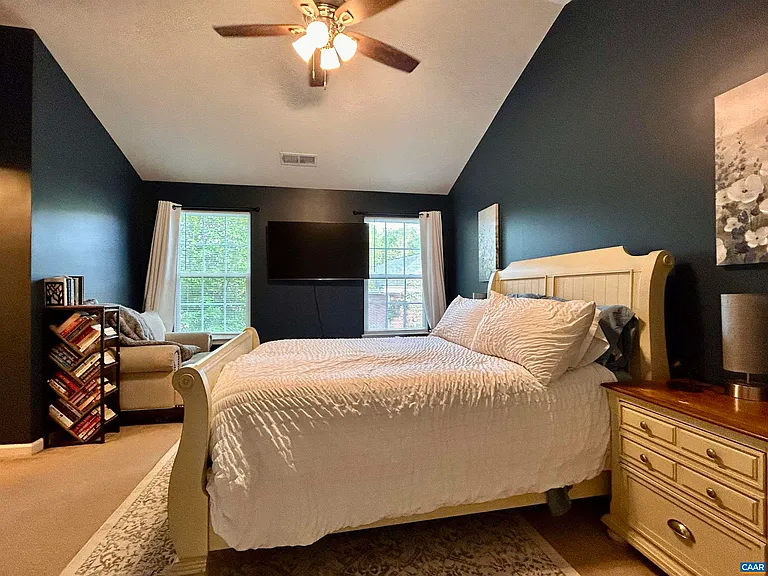 76 Villa Cir — Photo 12