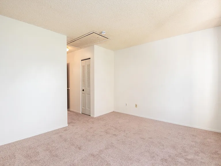 8972 W Dartmouth Pl — Photo 29