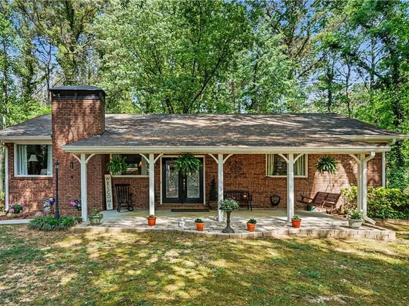 3425 N Sharon Church Rd, Loganville, GA 30052