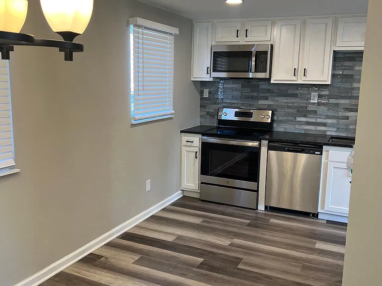 5850 Baytree Dr — Photo 9