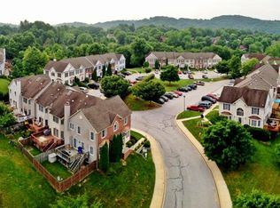 6535 N Shore Sq, New Market, MD 21774