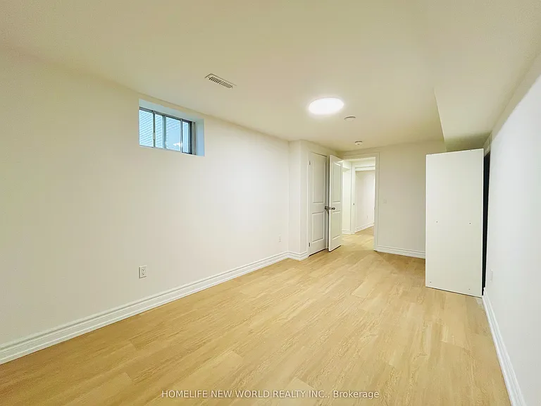 127 Highgate Ave #BASEMENT — Photo 15