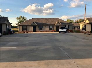 208 Butler Ave #B, Poteau, OK 74953