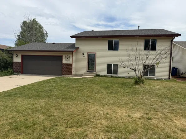 1367 N Heights Ln, Sheridan, WY 82801
