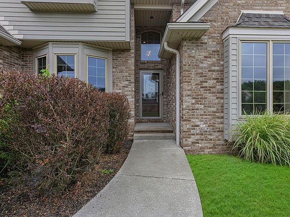2nd image of 136 Meadow Dr