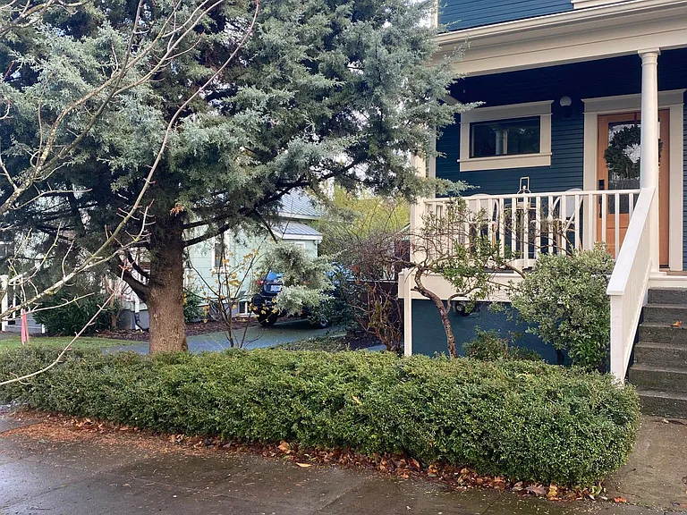 8300 N Dwight Ave — Photo 2