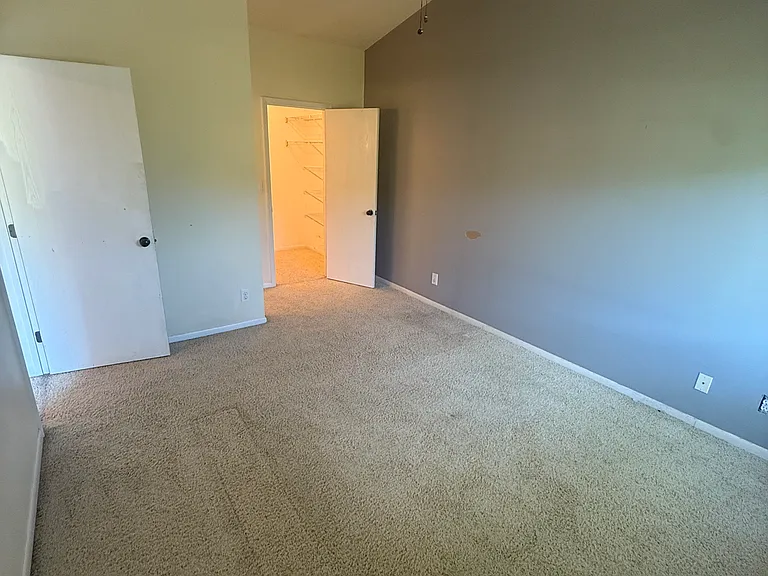 10 Woodland Hills Dr #10 — Photo 10