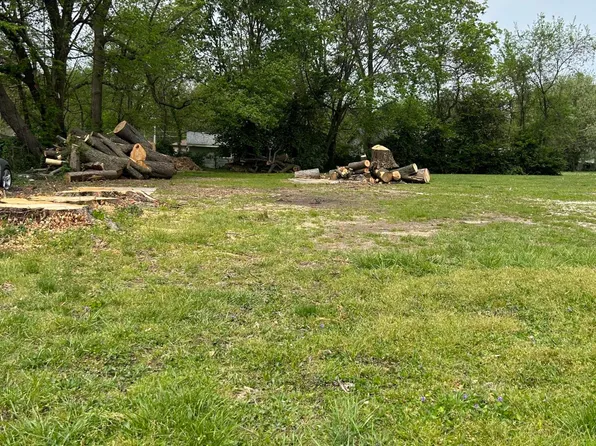 000 N Warren, Springfield, MO 65802