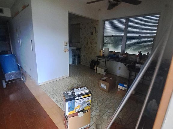 2nd image of 34 Cambridge B
