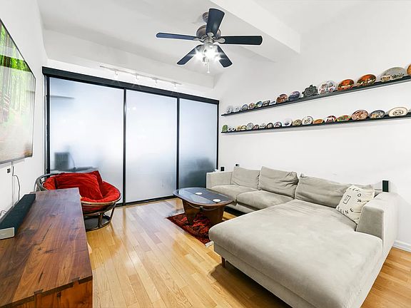 3rd image of 99 John St APT 223