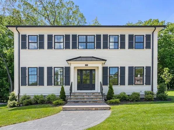 320 Lexington St, Waltham, MA 02452