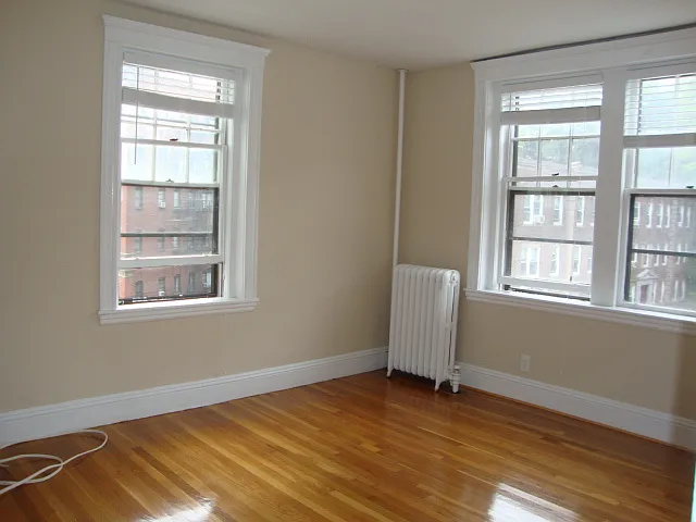 19 Short St #4 — Photo 3