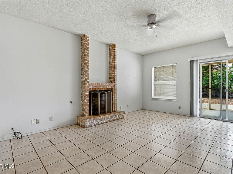 7765 Dianjou Dr — Photo 22
