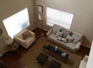 8070 Ravine Run Ln, Columbus, OH 43235