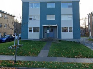 105 Pinecrest Dr #3, Halifax, NS B3A 2J7