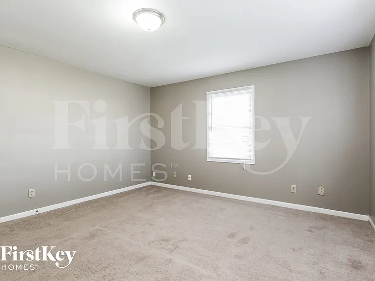 531 S Arlington Ave — Photo 7