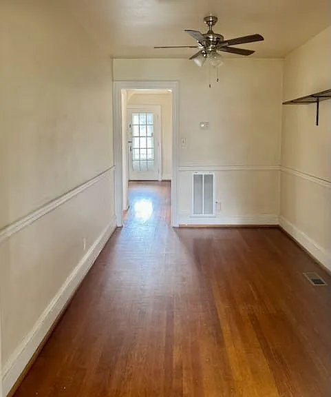 dining room, between kitchen and living room