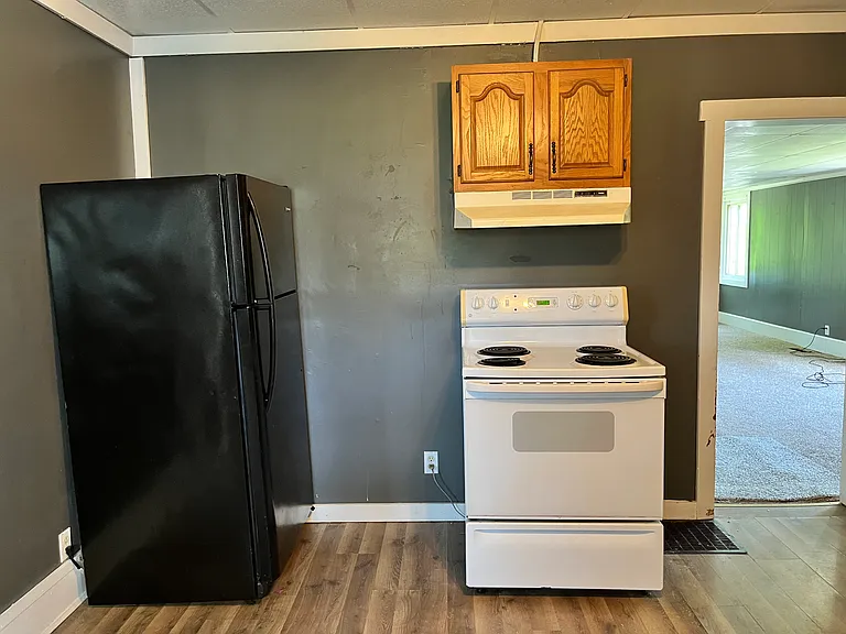 1015 W Elm St — Photo 16