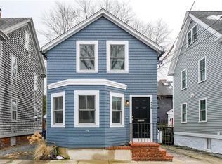 45 1/2 2nd St, Newport, RI 02840