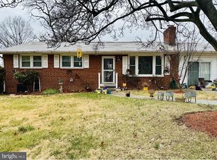 928 White Oak Dr, Oxon Hill, MD 20745