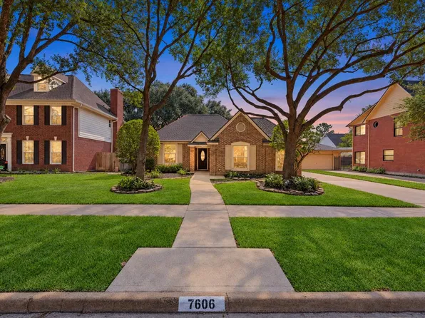 7606 Shangrila Ln, Houston, TX 77095
