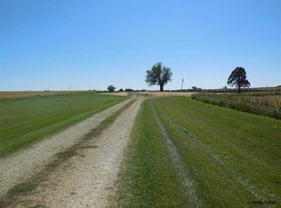 5611 Route 136, Worthington, IA 52078