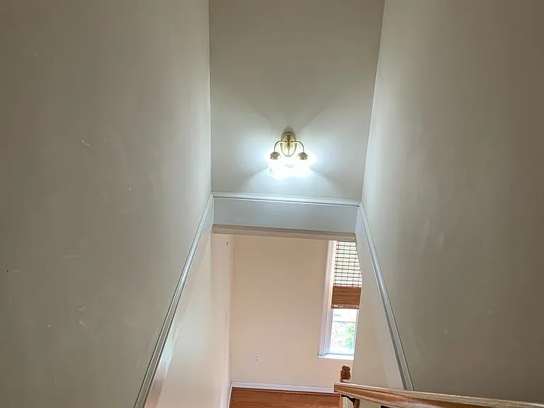 535 Fairview Pl — Photo 8