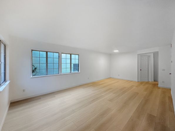 727 E Tujunga Ave APT A