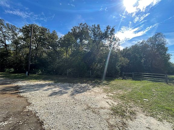2nd image of County Road 261