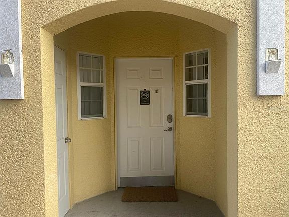 3rd image of 1119 Park Ridge Cir