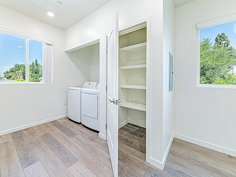 5912 Satsuma Ave #1 — Photo 6