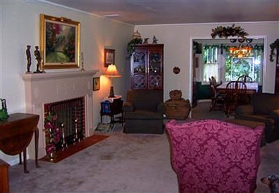 2nd image of 1361 E Meadowmere St