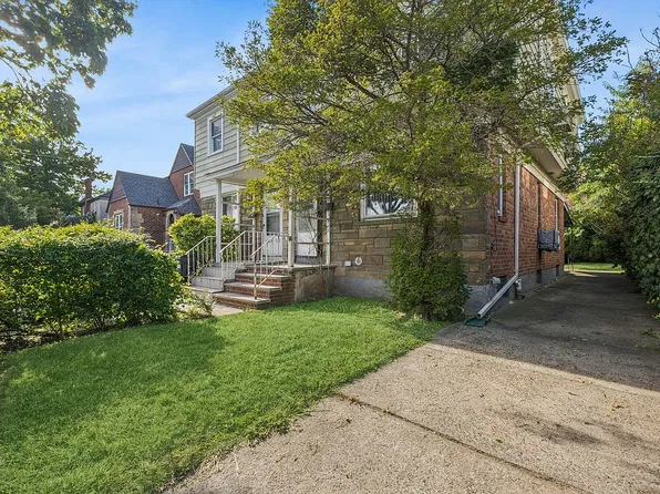 146-17 Delaware Ave, Flushing, NY 11355