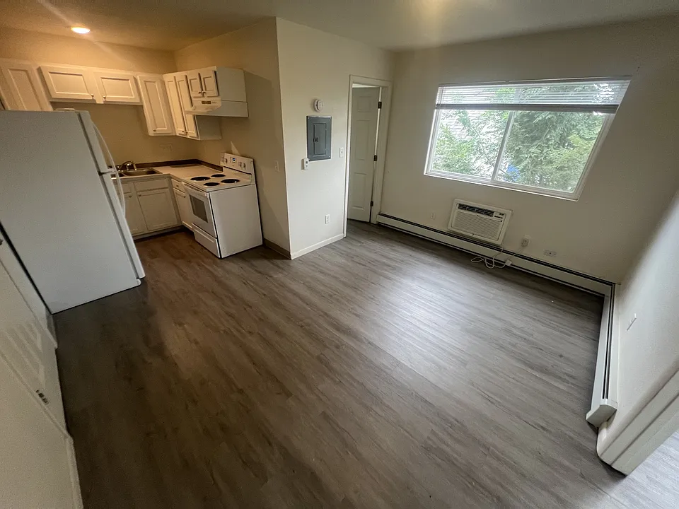2025 4th Ave #6