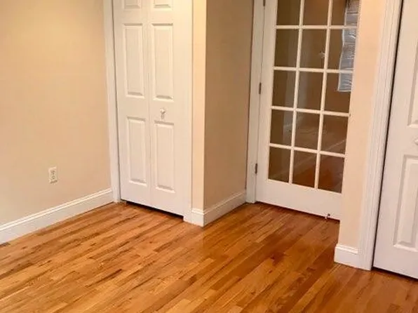 120 Willow Avenue image 4 of 9