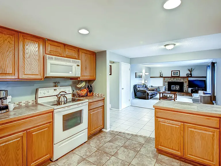 2194 S Eagle Ct — Photo 12