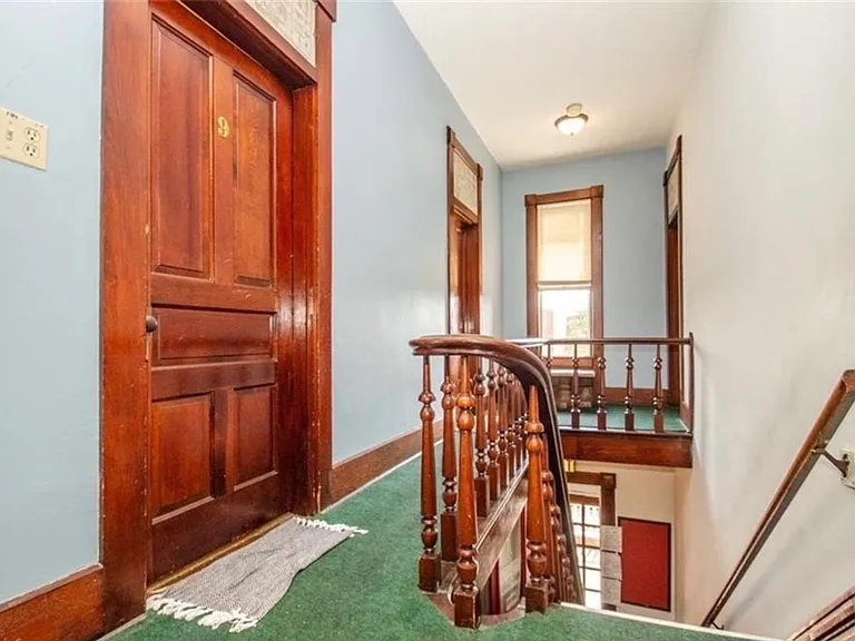 325 N Barron St #11 — Photo 11