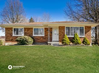 7905 Red Cedar Way, Louisville, KY 40219