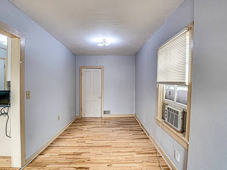 457 Talma St #2 — Photo 8