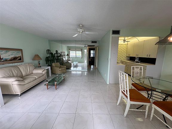 5th image of 3019 Oakridge Dr #3019-A