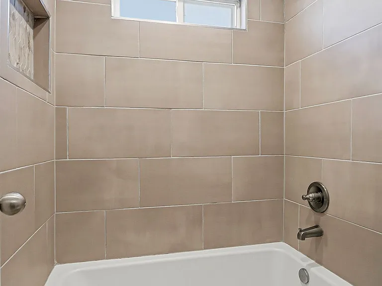 629 La Entrada Cir — Photo 25